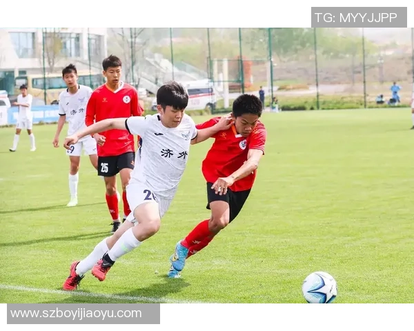 扣球足球星引领潮流激发热血激情全面解析足球技术与竞技魅力